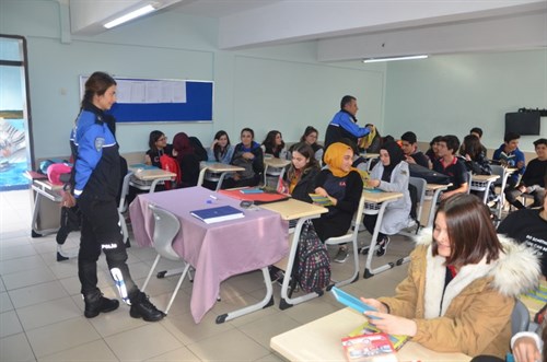 2018 Yılında 8.000 Öğrenciye Seminer Verildi