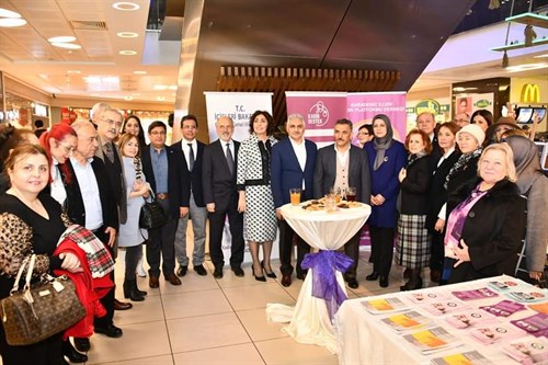 Yeşilyurt Alışveriş Merkezinde KADES Uygulaması Tanıtımı Yapıldı